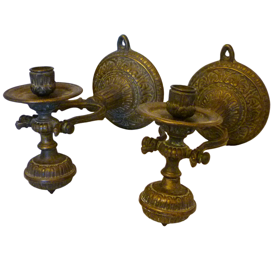 Paire de bougeoirs à balancier